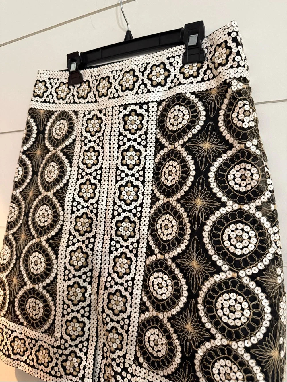 Tory Burch Embellished Black White Sequin Embroidered A-Line Skirt size 6